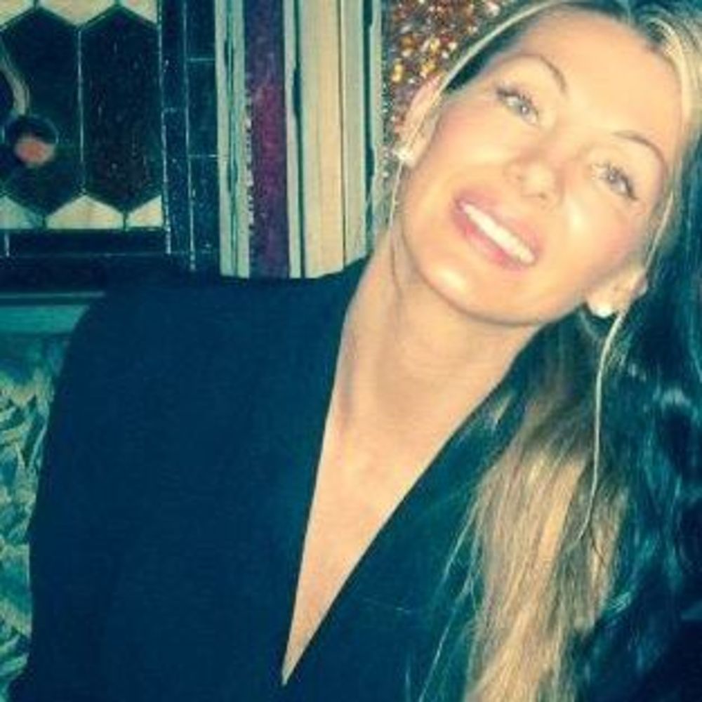 Meet your Posher, Carla